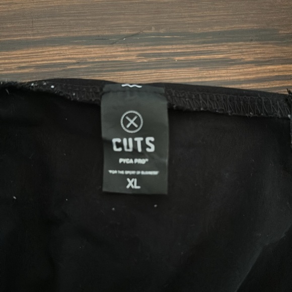 Cuts Clothing Curve-Hem Tee Black Mens XL - Picture 4 of 4